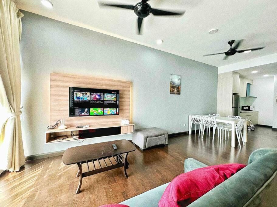 Pangsapuri Sunway Velocity Link Velocity Mall Kuala Lumpur